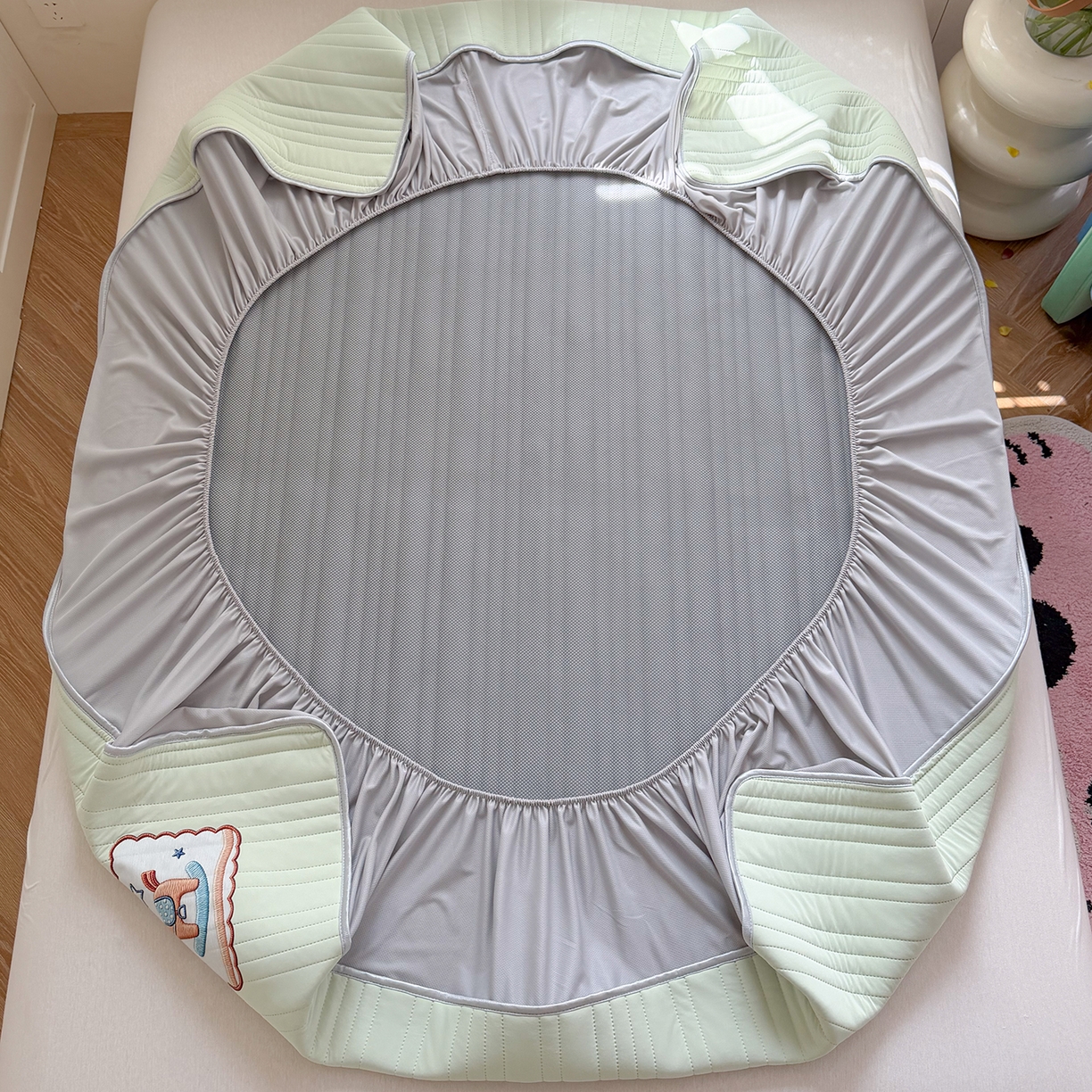 91家纺网 家纺一手货源 找家纺 TT.one 塔塔家居 2026新款A类夏日裸感凉感夏凉垫--小马系列 小马-薄荷绿