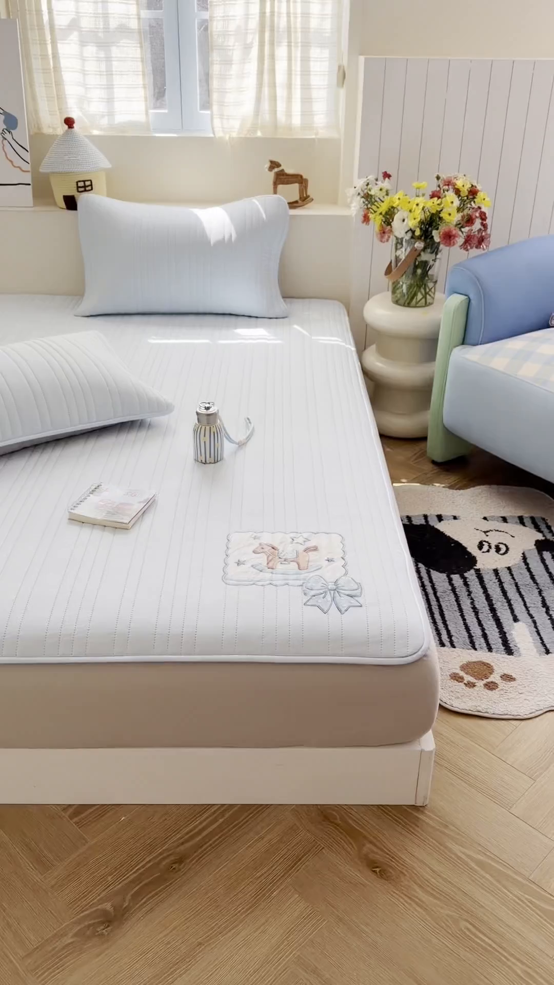 91家纺网 家纺一手货源 找家纺 TT.one 塔塔家居 2026新款A类夏日裸感凉感夏凉垫--小马系列 小马-海盐蓝