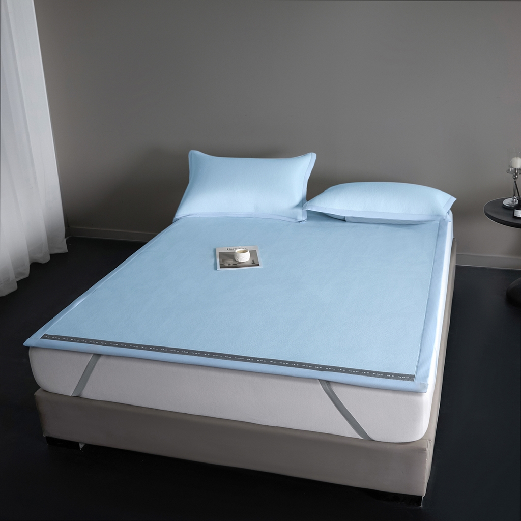 91家纺网 家纺一手货源 找家纺 印季家纺 2026新款可水洗织带款凉感冰藤软席 天蓝