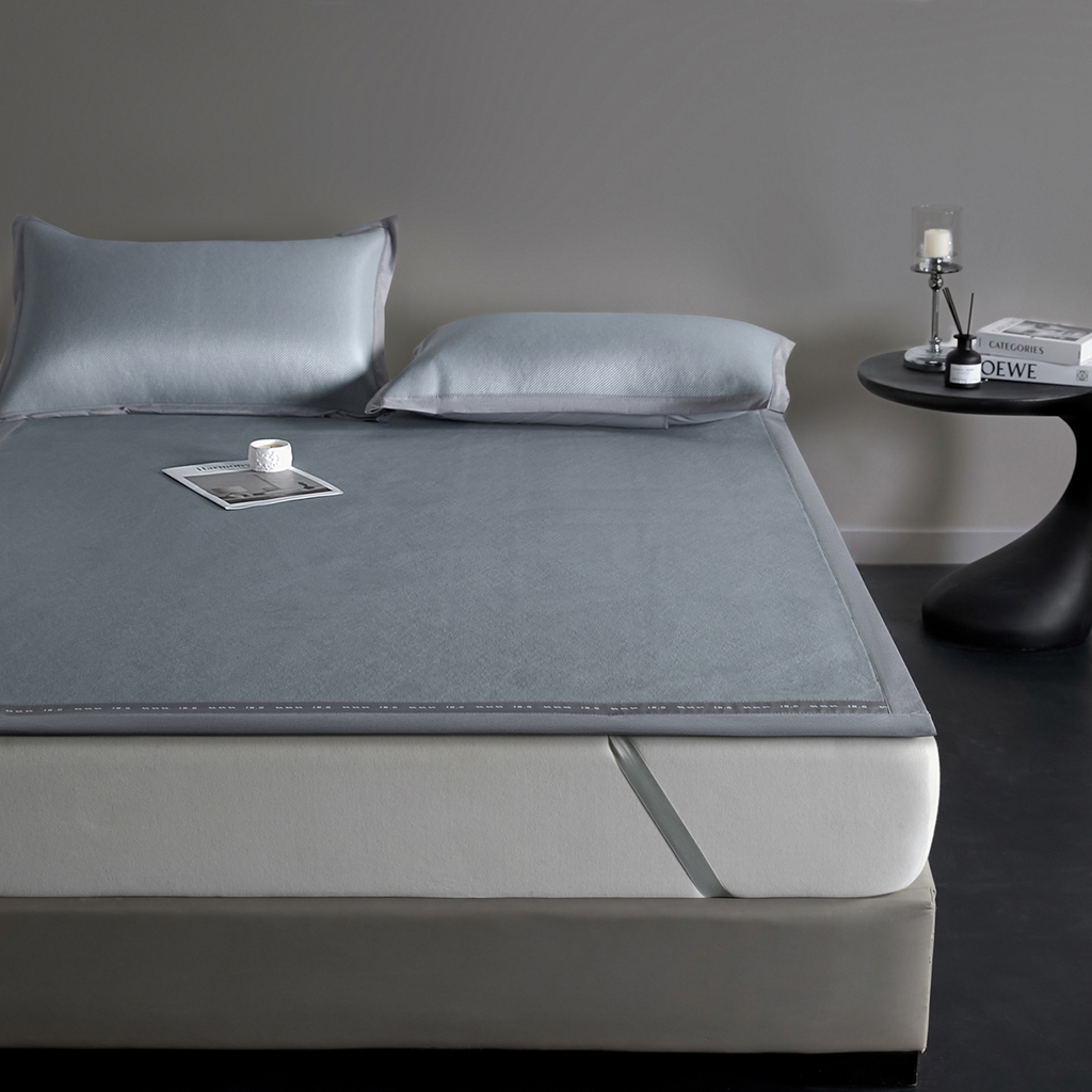 91家纺网 家纺一手货源 找家纺 印季家纺 2026新款可水洗织带款凉感冰藤软席 深灰