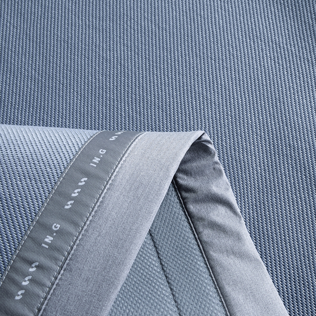 91家纺网 家纺一手货源 找家纺 印季家纺 2026新款可水洗织带款凉感冰藤软席 深蓝