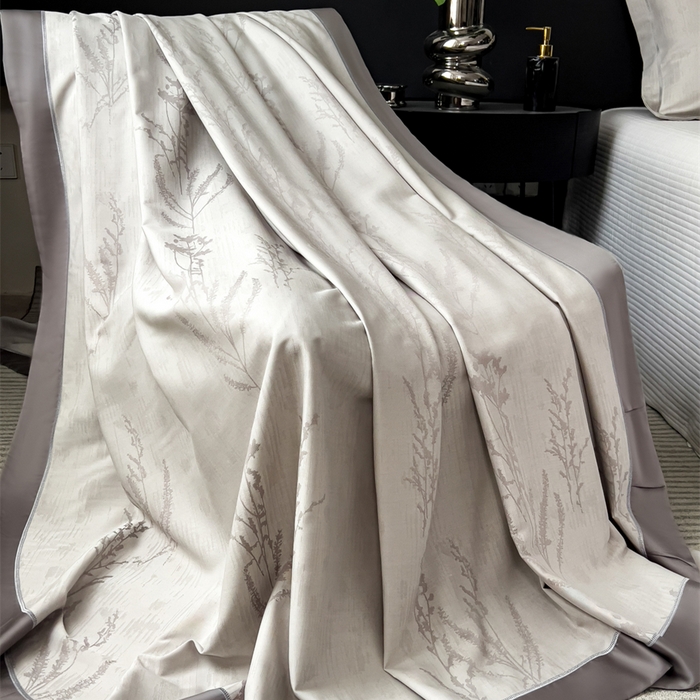 91家纺网 家纺一手货源 找家纺 印季家纺 2026新款色织提花100%竹纤维床单凉席 芷梵-银灰凋