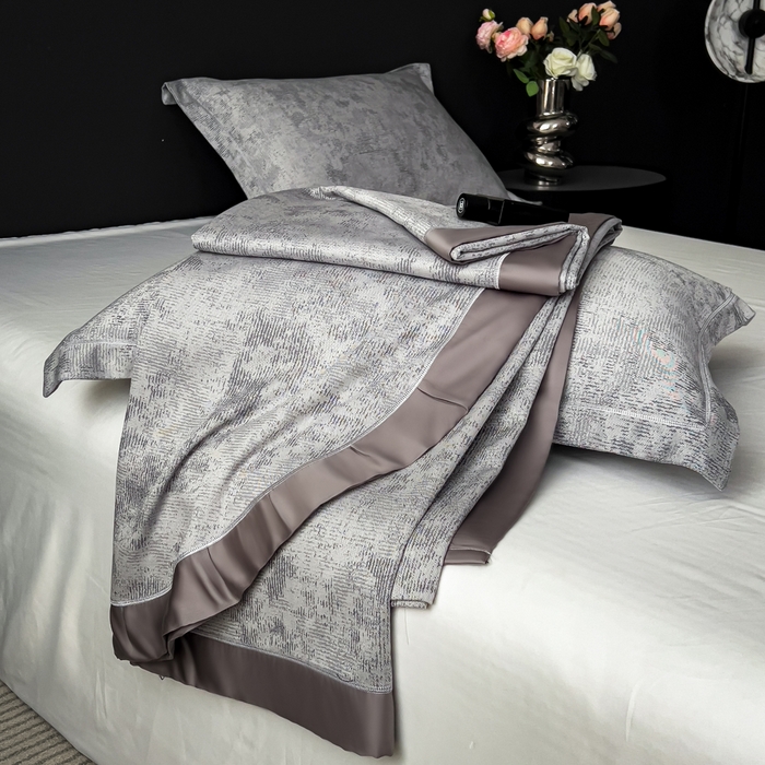 91家纺网 家纺一手货源 找家纺 印季家纺 2026新款色织提花100%竹纤维床单凉席 雾梦-乌云灰