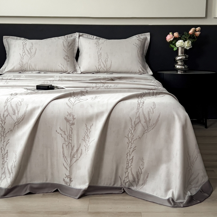 91家纺网 家纺一手货源 找家纺 印季家纺 2026新款色织提花100%竹纤维床单凉席 芷梵-银灰凋