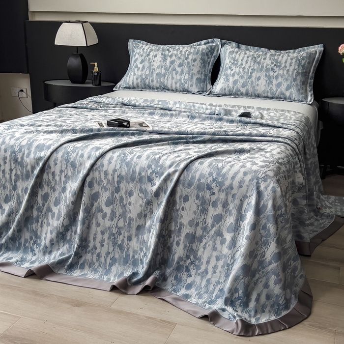 91家纺网 家纺一手货源 找家纺 印季家纺 2026新款色织提花100%竹纤维床单凉席 芷梵秋影-蓝