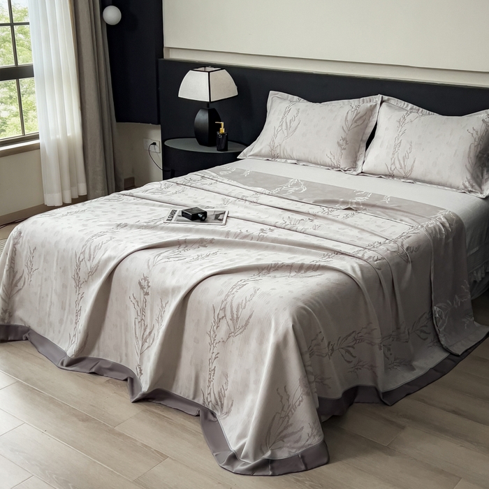 91家纺网 家纺一手货源 找家纺 印季家纺 2026新款色织提花100%竹纤维床单凉席 芷梵-银灰凋