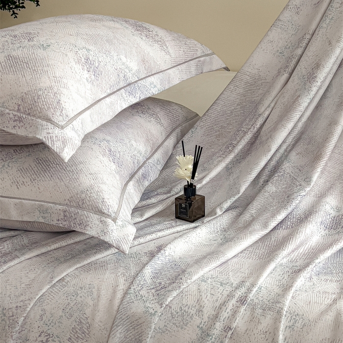 91家纺网 家纺一手货源 找家纺 印季家纺 2026新款数码印花竹纤维+莱赛尔床单凉席 情愫-灰