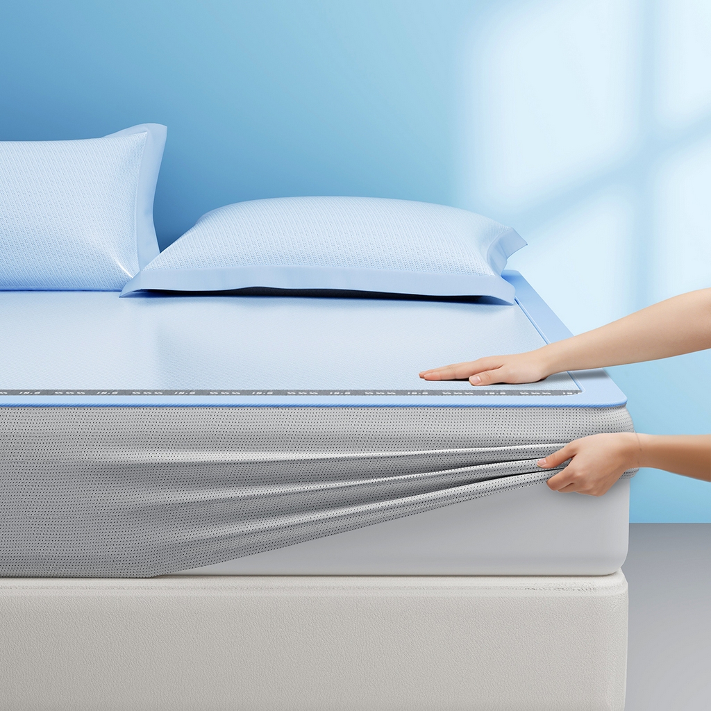 91家纺网 家纺一手货源 找家纺 印季家纺 2026新款织带款纯色凉感丝软席 蓝