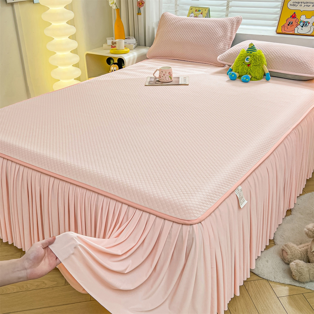 91家纺网 家纺一手货源 找家纺 雯豆家纺 2026新款A类凉感丝花边床裙款凉席席子凉席 凉感丝床裙-胭脂粉