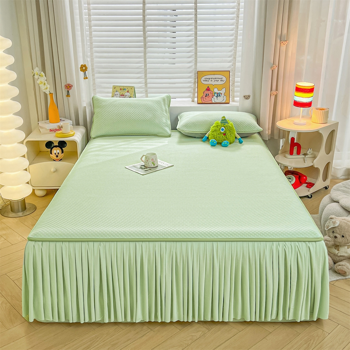 91家纺网 家纺一手货源 找家纺 雯豆家纺 2026新款A类凉感丝花边床裙款凉席席子凉席 凉感丝床裙-春辰绿