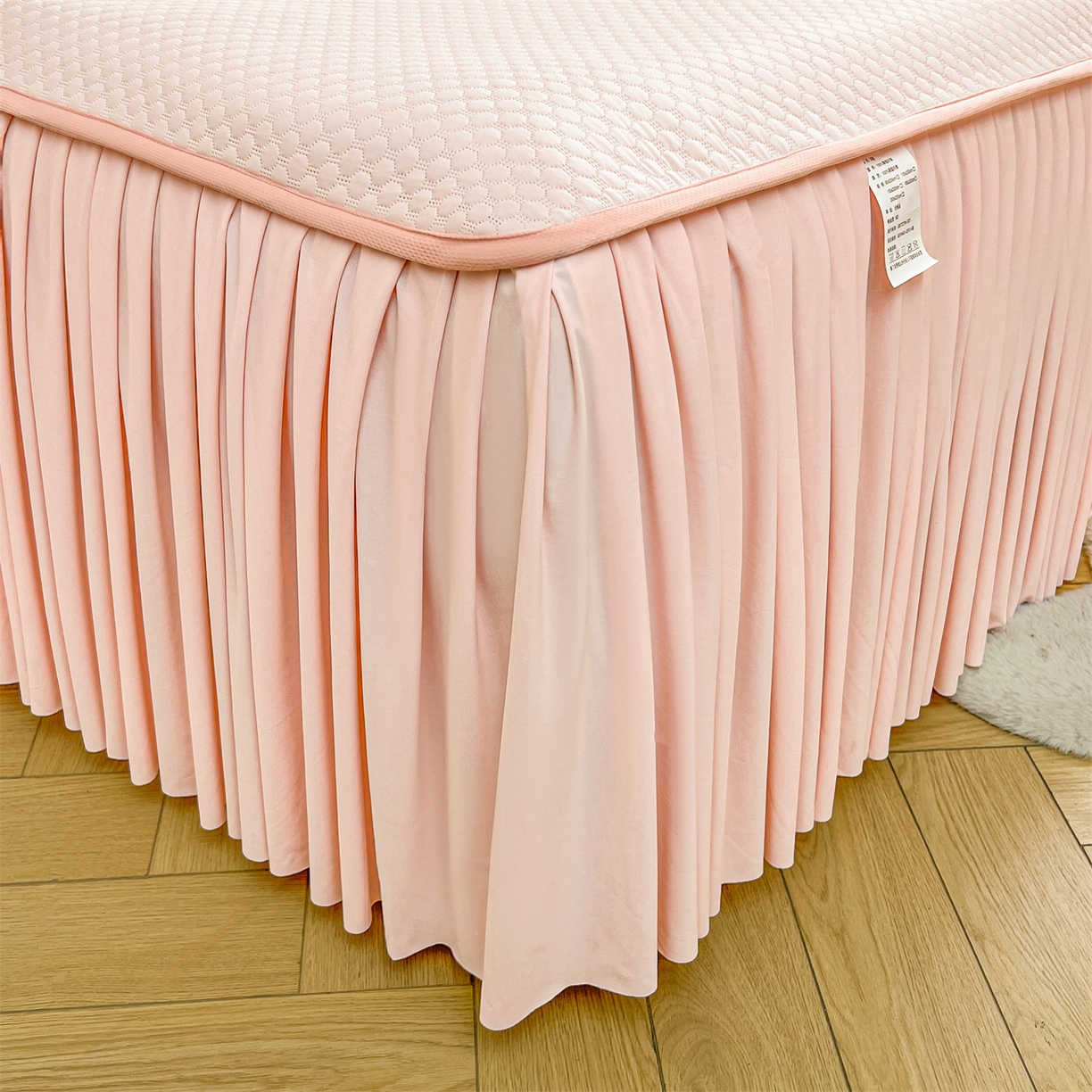 91家纺网 家纺一手货源 找家纺 雯豆家纺 2026新款A类凉感丝花边床裙款凉席席子凉席 凉感丝床裙-胭脂粉