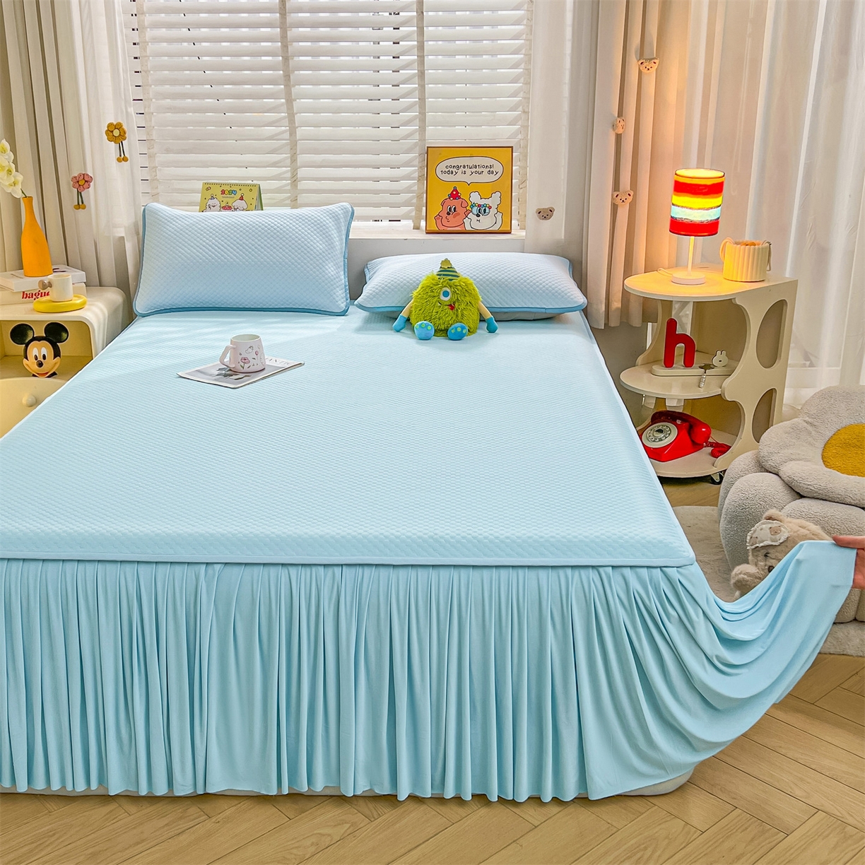 91家纺网 家纺一手货源 找家纺 雯豆家纺 2026新款A类凉感丝花边床裙款凉席席子凉席 凉感丝床裙-碧空蓝