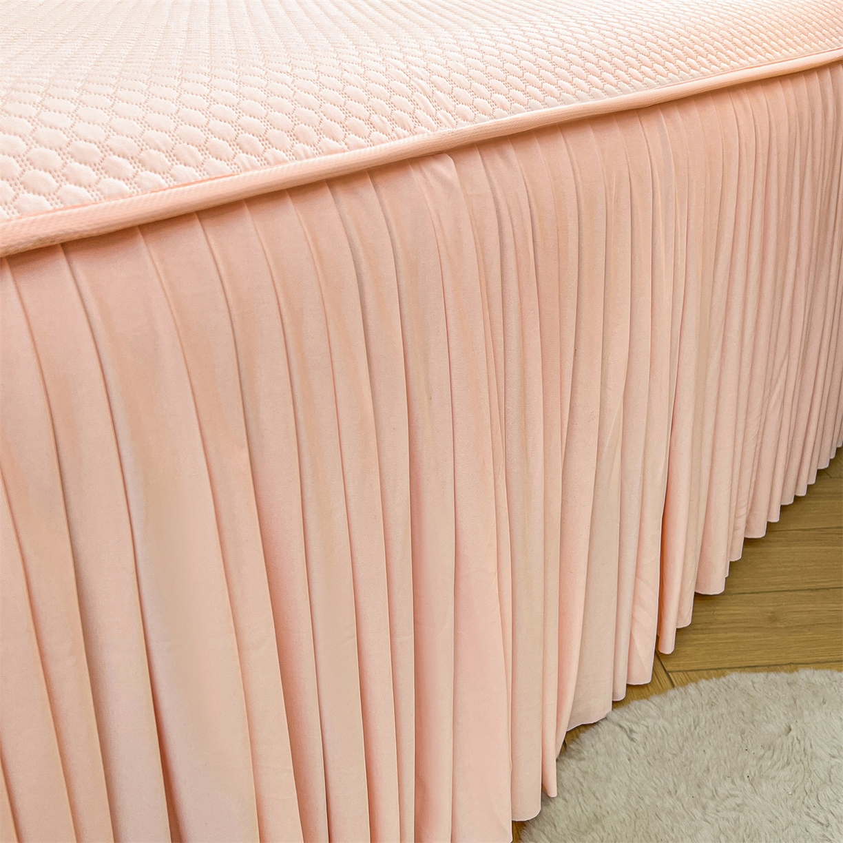 91家纺网 家纺一手货源 找家纺 雯豆家纺 2026新款A类凉感丝花边床裙款凉席席子凉席 凉感丝床裙-胭脂粉