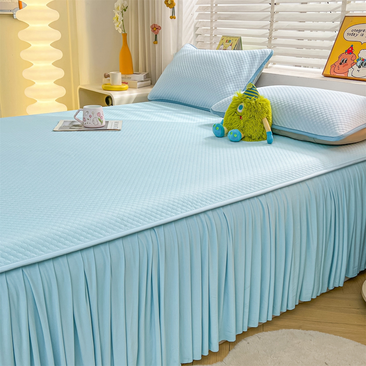 91家纺网 家纺一手货源 找家纺 雯豆家纺 2026新款A类凉感丝花边床裙款凉席席子凉席 凉感丝床裙-碧空蓝