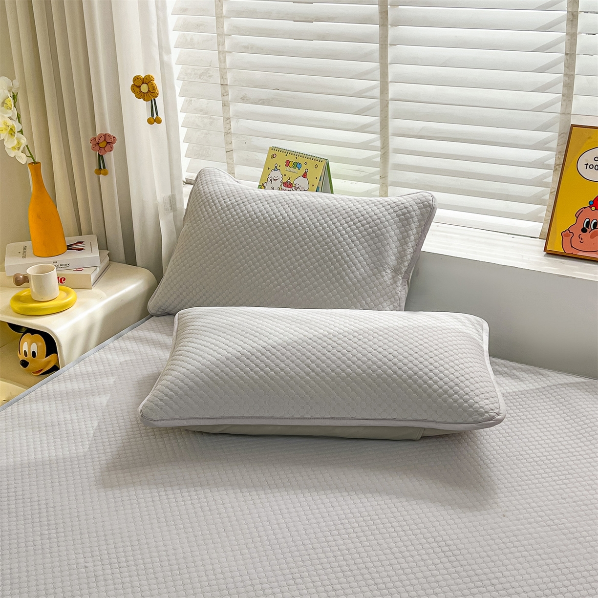 91家纺网 家纺一手货源 找家纺 雯豆家纺 2026新款A类凉感丝花边床裙款凉席席子凉席 凉感丝床裙-淡雅灰