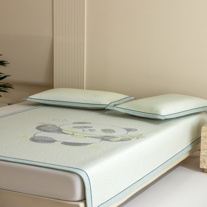 91家纺网 家纺一手货源 找家纺 印季家纺 2026新款卡通大版提花冰爽凉感丝凉席席子 大熊猫