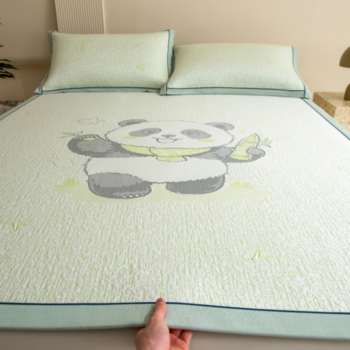 91家纺网 家纺一手货源 找家纺 印季家纺 2026新款卡通大版提花冰爽凉感丝凉席席子 大熊猫