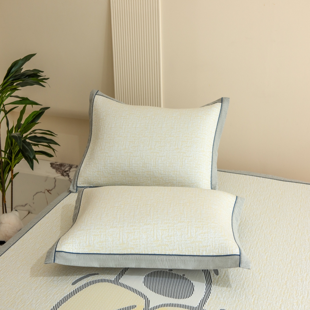 91家纺网 家纺一手货源 找家纺 印季家纺 2026新款卡通大版提花冰爽凉感丝凉席席子 香蕉人