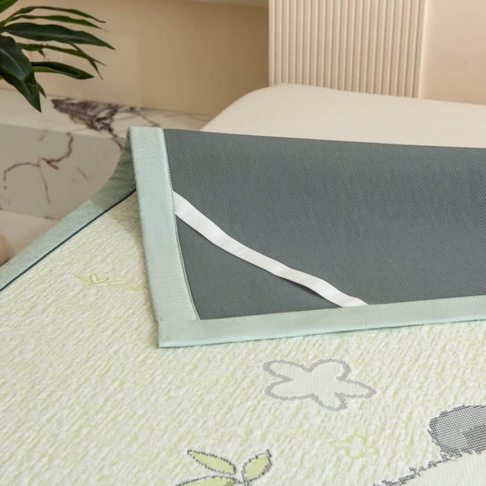 91家纺网 家纺一手货源 找家纺 印季家纺 2026新款卡通大版提花冰爽凉感丝凉席席子 大熊猫