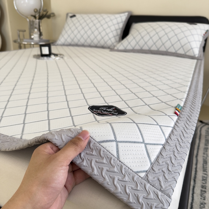 91家纺网 家纺一手货源 找家纺 （总）印季家纺 2026新款轻奢简约凉感丝泡泡席-格调凉席（床席款）