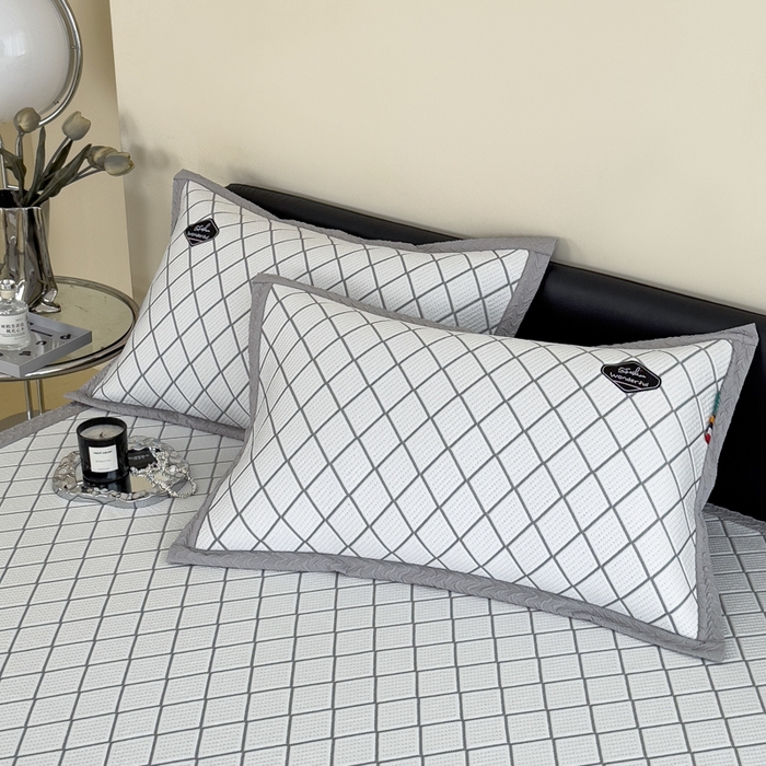 91家纺网 家纺一手货源 找家纺 印季家纺 2026新款轻奢简约凉感丝泡泡席-格调凉席（床席款） 银灰