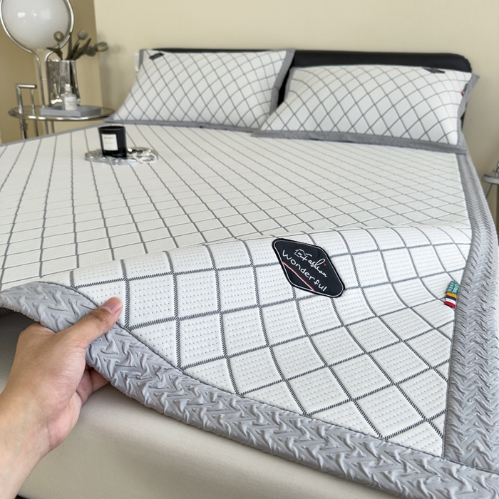 91家纺网 家纺一手货源 找家纺 印季家纺 2026新款轻奢简约凉感丝泡泡席-格调凉席（床席款） 银灰