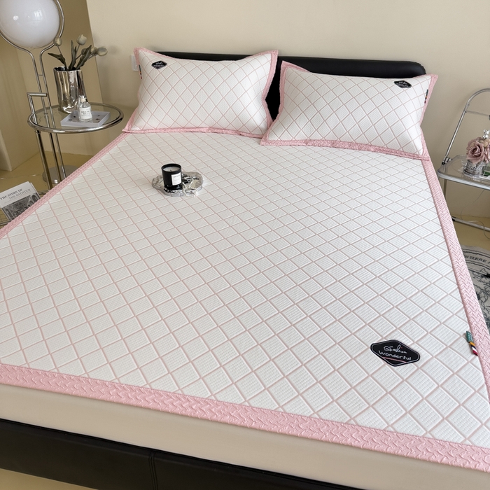 91家纺网 家纺一手货源 找家纺 印季家纺 2026新款轻奢简约凉感丝泡泡席-格调凉席（床席款） 浅粉