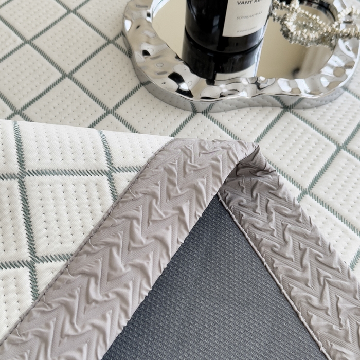 91家纺网 家纺一手货源 找家纺 印季家纺 2026新款轻奢简约凉感丝泡泡席-格调凉席（床席款） 墨绿