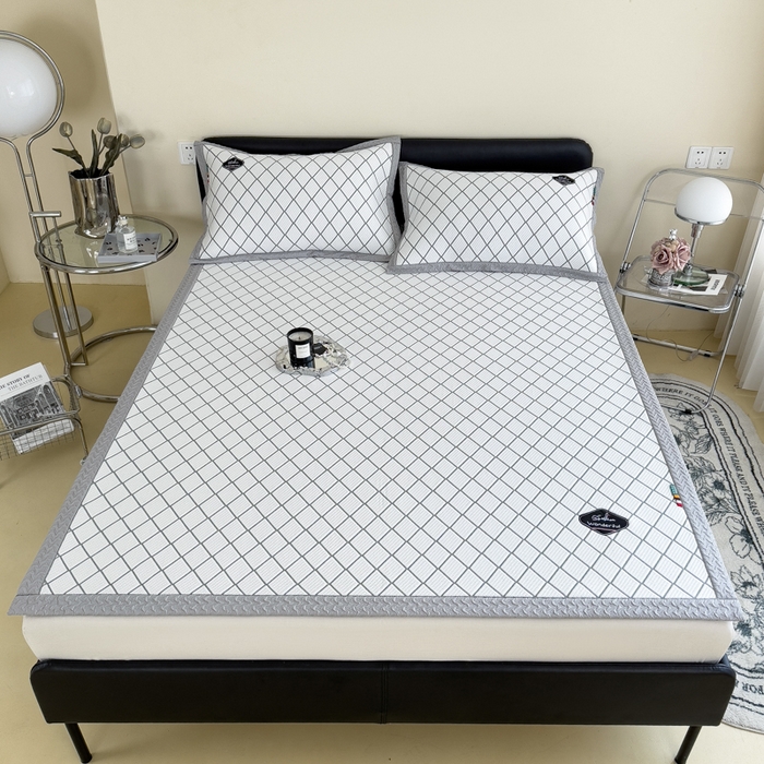 91家纺网 家纺一手货源 找家纺 印季家纺 2026新款轻奢简约凉感丝泡泡席-格调凉席（床席款） 银灰