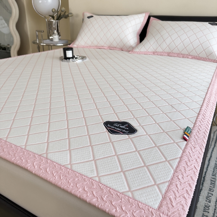 91家纺网 家纺一手货源 找家纺 印季家纺 2026新款轻奢简约凉感丝泡泡席-格调凉席（床席款） 浅粉