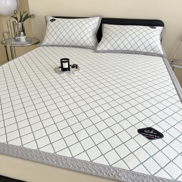 91家纺网 家纺一手货源 找家纺 印季家纺 2026新款轻奢简约凉感丝泡泡席-格调凉席（床席款） 墨绿