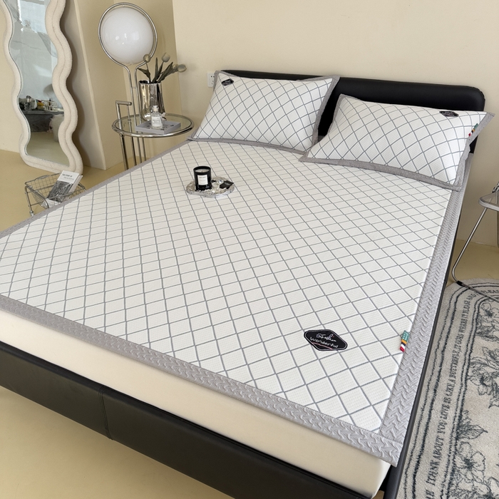 91家纺网 家纺一手货源 找家纺 印季家纺 2026新款轻奢简约凉感丝泡泡席-格调凉席（床席款） 藏蓝