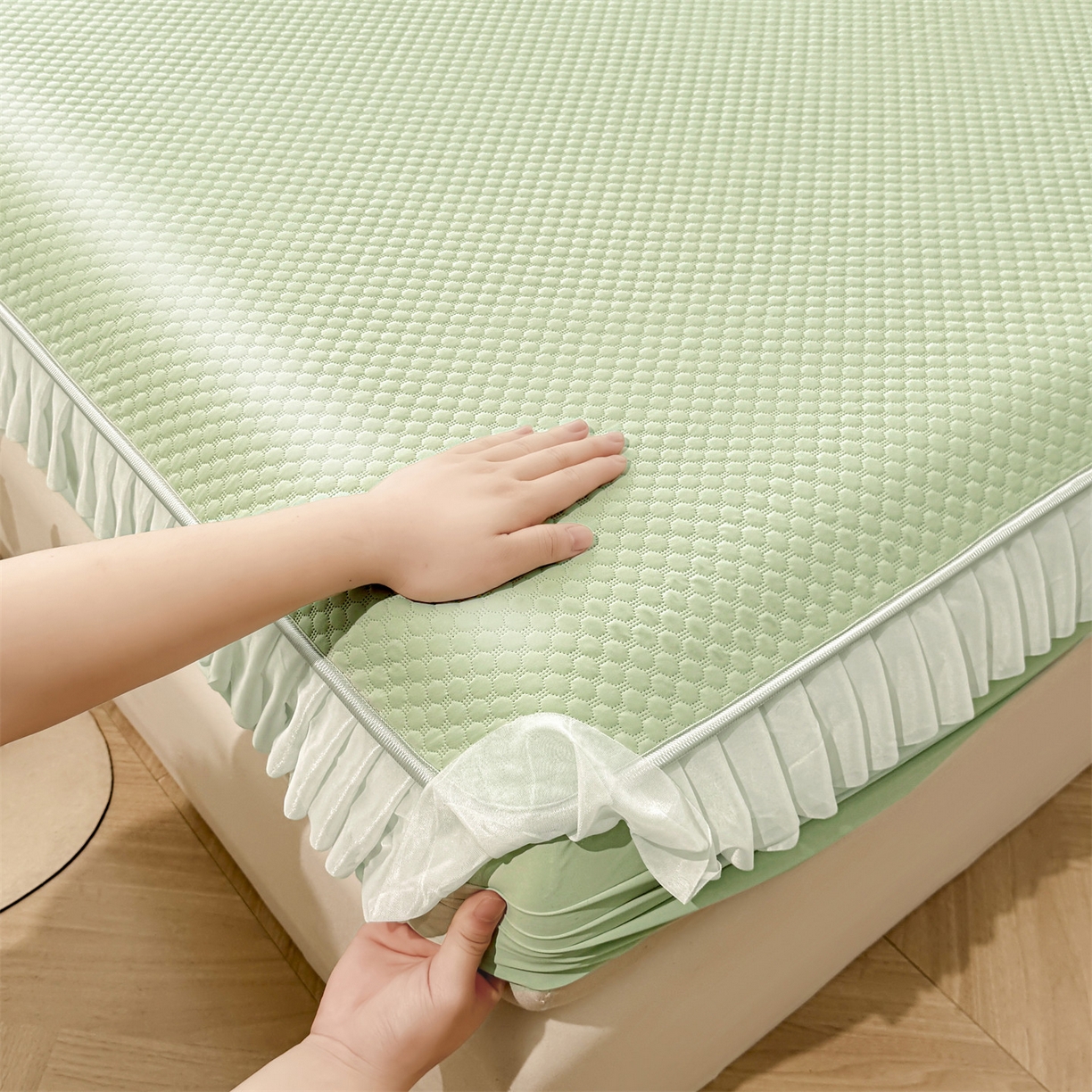 91家纺网 家纺一手货源 找家纺 雯豆家纺 2026新款A类凉感丝花边床笠款凉席席子凉席 凉感丝花边床笠-春辰绿