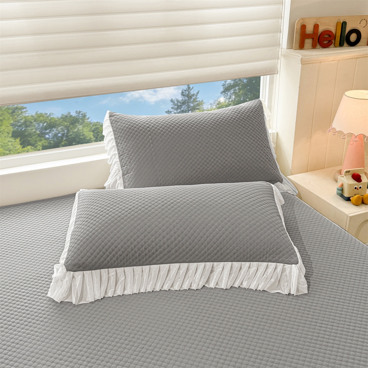 91家纺网 家纺一手货源 找家纺 雯豆家纺 2026新款A类凉感丝花边床笠款凉席席子凉席 凉感丝花边床笠-轻奢灰