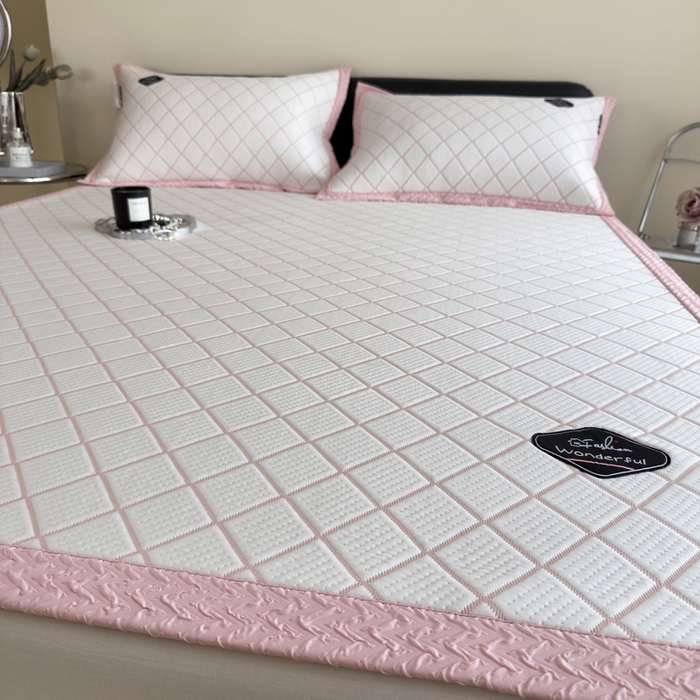 91家纺网 家纺一手货源 找家纺 印季家纺 2026新款轻奢简约凉感丝泡泡席-格调凉席（床席款） 浅粉