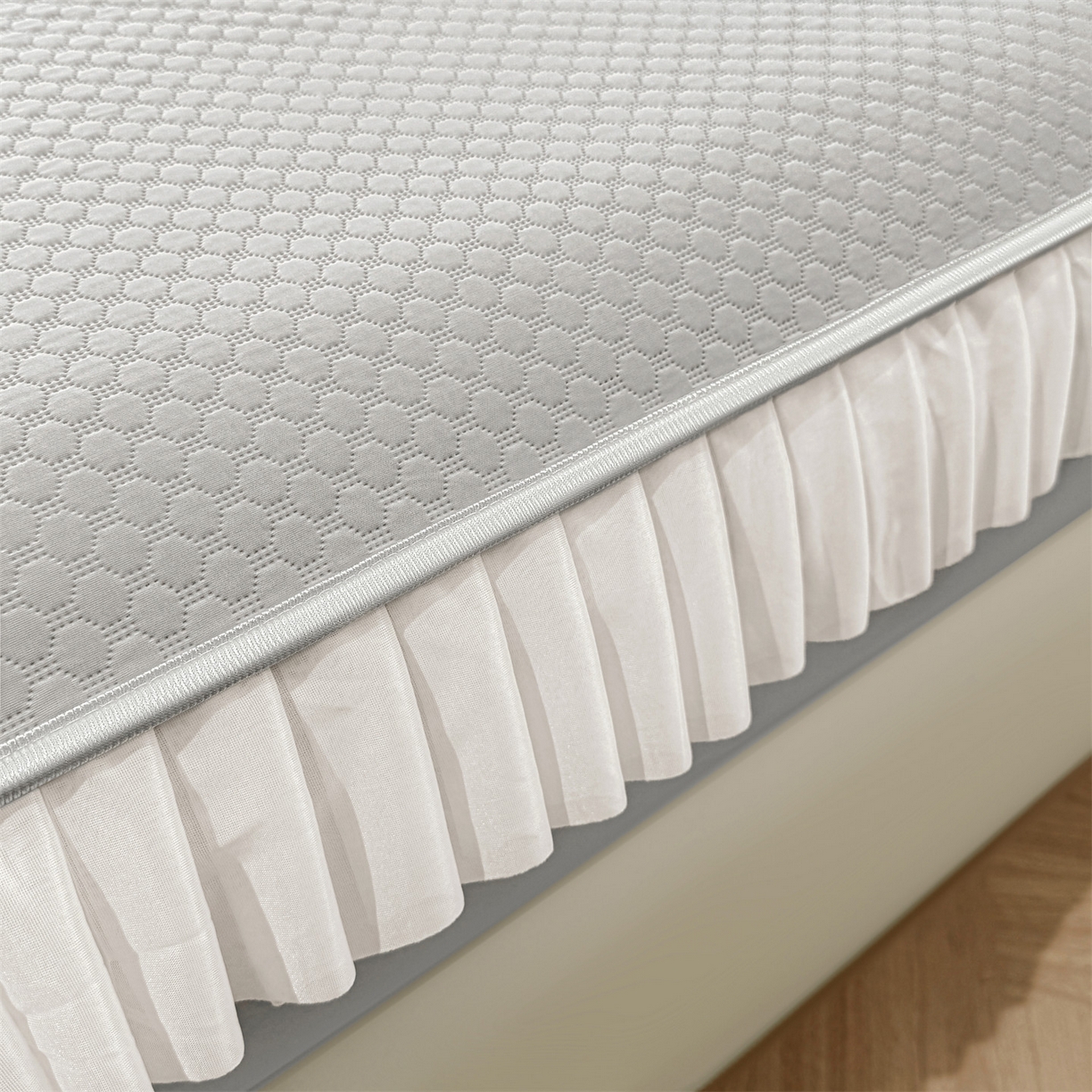 91家纺网 家纺一手货源 找家纺 雯豆家纺 2026新款A类凉感丝花边床笠款凉席席子凉席 凉感丝花边床笠-淡雅灰