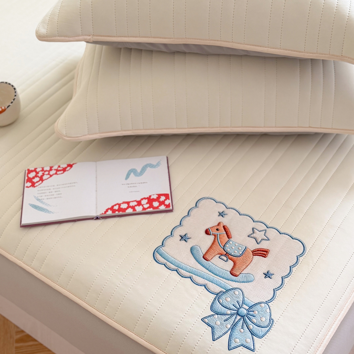 91家纺网 家纺一手货源 找家纺 TT.one 塔塔家居 2026新款A类夏日裸感凉感夏凉垫--小马系列 小马-奶昔黄