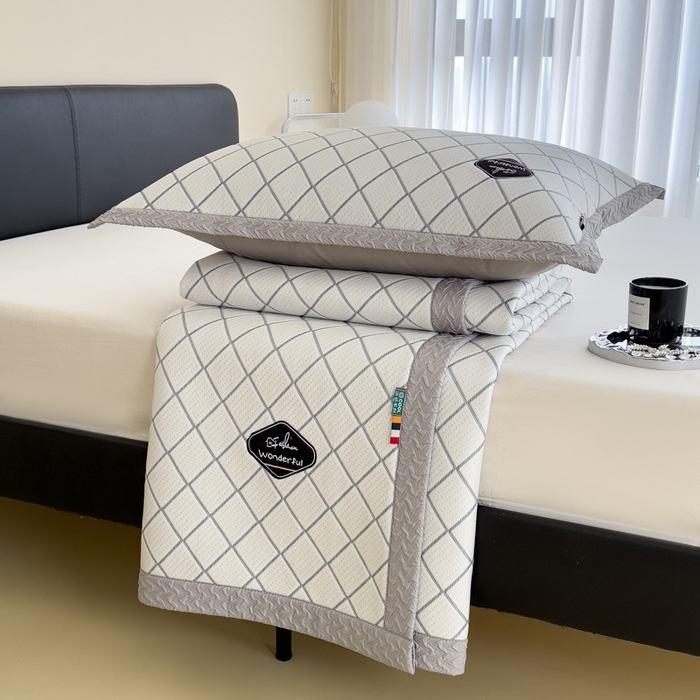 91家纺网 家纺一手货源 找家纺 （总）印季家纺 2026新款轻奢简约凉感丝泡泡席-格调凉席（床笠款）