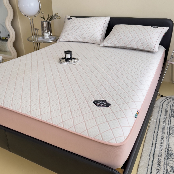 91家纺网 家纺一手货源 找家纺 印季家纺 2026新款轻奢简约凉感丝泡泡席-格调凉席（床笠款） 浅粉