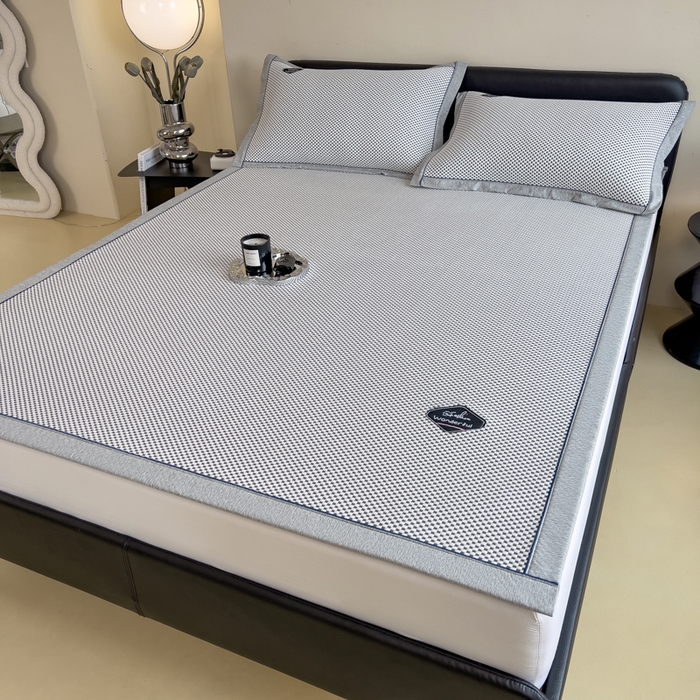 91家纺网 家纺一手货源 找家纺 印季家纺 2026新款凉感系列-华夫格凉感丝软席（床席款） 银灰