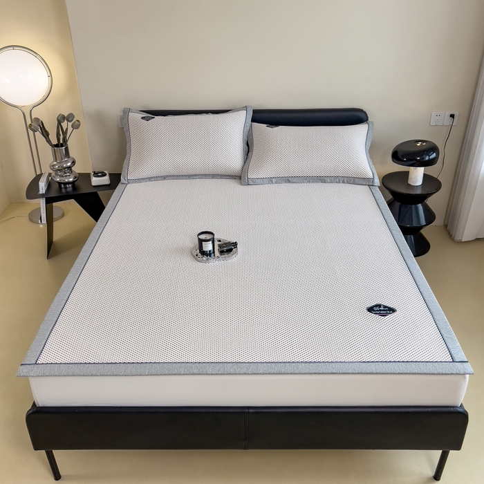 91家纺网 家纺一手货源 找家纺 印季家纺 2026新款凉感系列-华夫格凉感丝软席（床笠款） 米黄