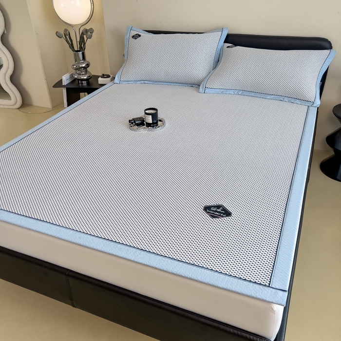 91家纺网 家纺一手货源 找家纺 印季家纺 2026新款凉感系列-华夫格凉感丝软席（床笠款） 藏蓝