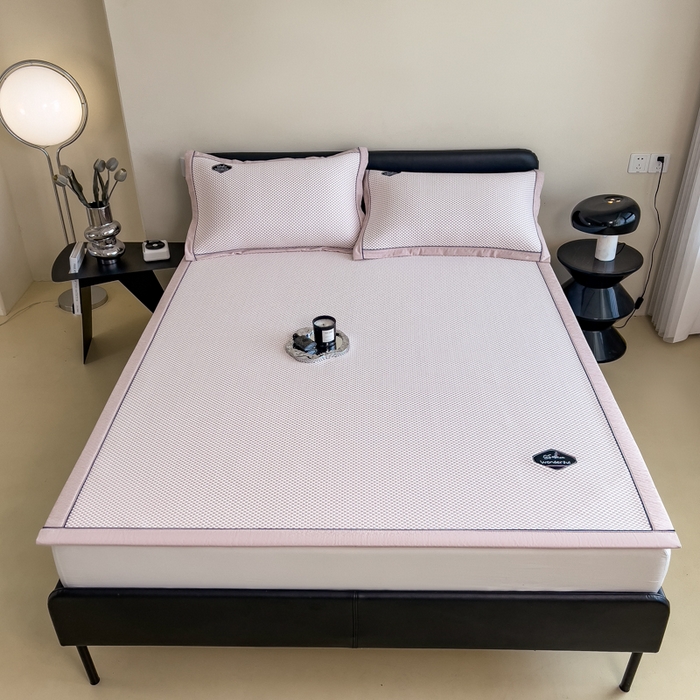 91家纺网 家纺一手货源 找家纺 印季家纺 2026新款凉感系列-华夫格凉感丝软席（床笠款） 浅粉