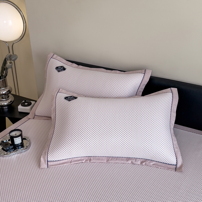 91家纺网 家纺一手货源 找家纺 印季家纺 2026新款凉感系列-华夫格凉感丝软席（床笠款） 浅粉