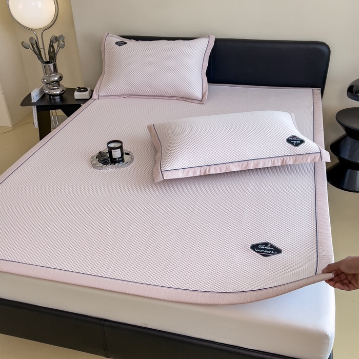 91家纺网 家纺一手货源 找家纺 印季家纺 2026新款凉感系列-华夫格凉感丝软席（床笠款） 浅粉