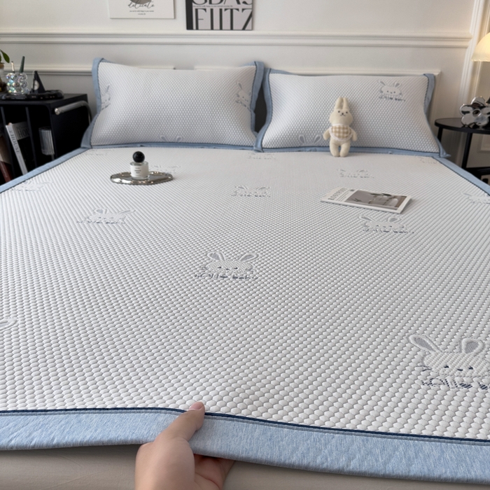 91家纺网 家纺一手货源 找家纺 （总）印季家纺 2026新款凉感系列-卡通凉感丝泡泡软席（床席款）