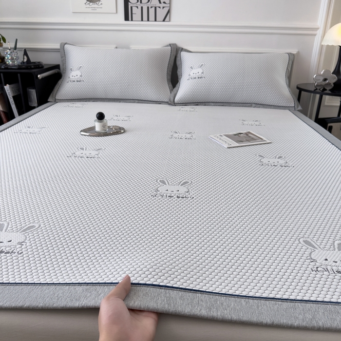 印季家纺 2026新款凉感系列-卡通凉感丝泡泡软席（床席款） 兔子-灰