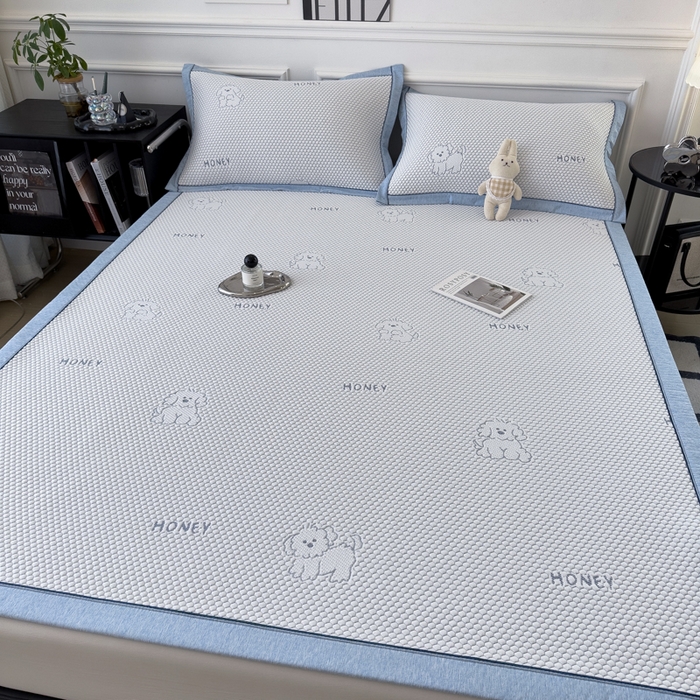 91家纺网 家纺一手货源 找家纺 印季家纺 2026新款凉感系列-卡通凉感丝泡泡软席（床席款） 小狗-蓝