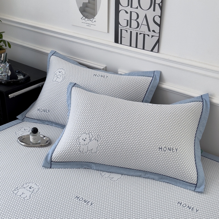 91家纺网 家纺一手货源 找家纺 印季家纺 2026新款凉感系列-卡通凉感丝泡泡软席（床席款） 小狗-蓝