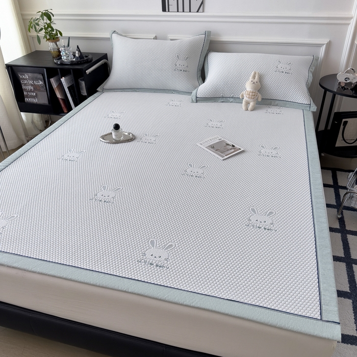 91家纺网 家纺一手货源 找家纺 印季家纺 2026新款凉感系列-卡通凉感丝泡泡软席（床席款） 兔子-绿